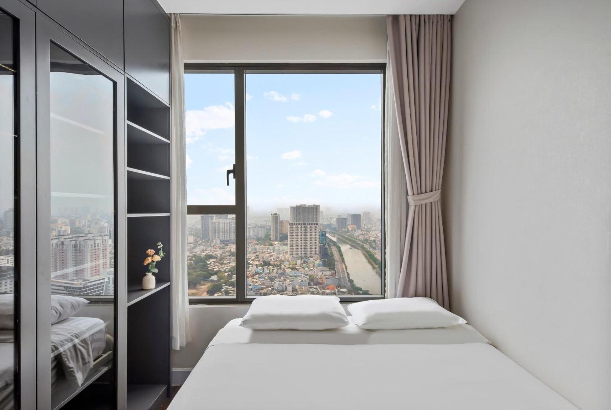 Stay With Me Cbd Apartment - Rivergate Building Ho Chi Minh City Exterior photo